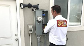 Signs an Older Arizona Home Is Due for an Electrical Upgrade